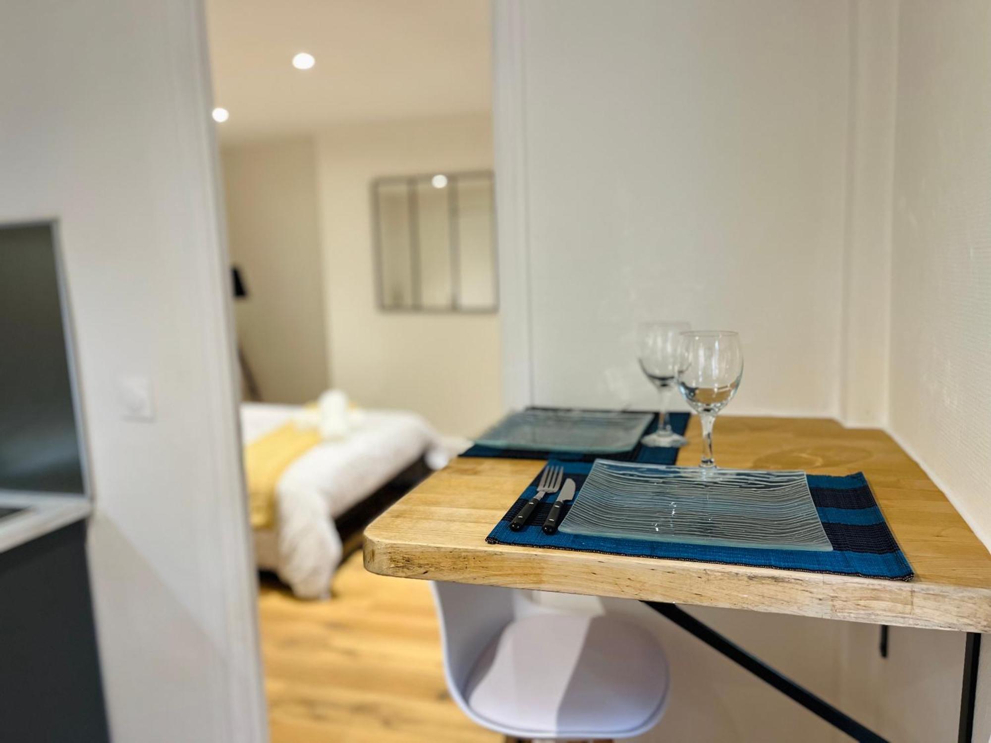 La Ruche Arrageoise - Parking Gratuit - Cozy - Grand Lit - Long Sejour Apartment Арас Екстериор снимка