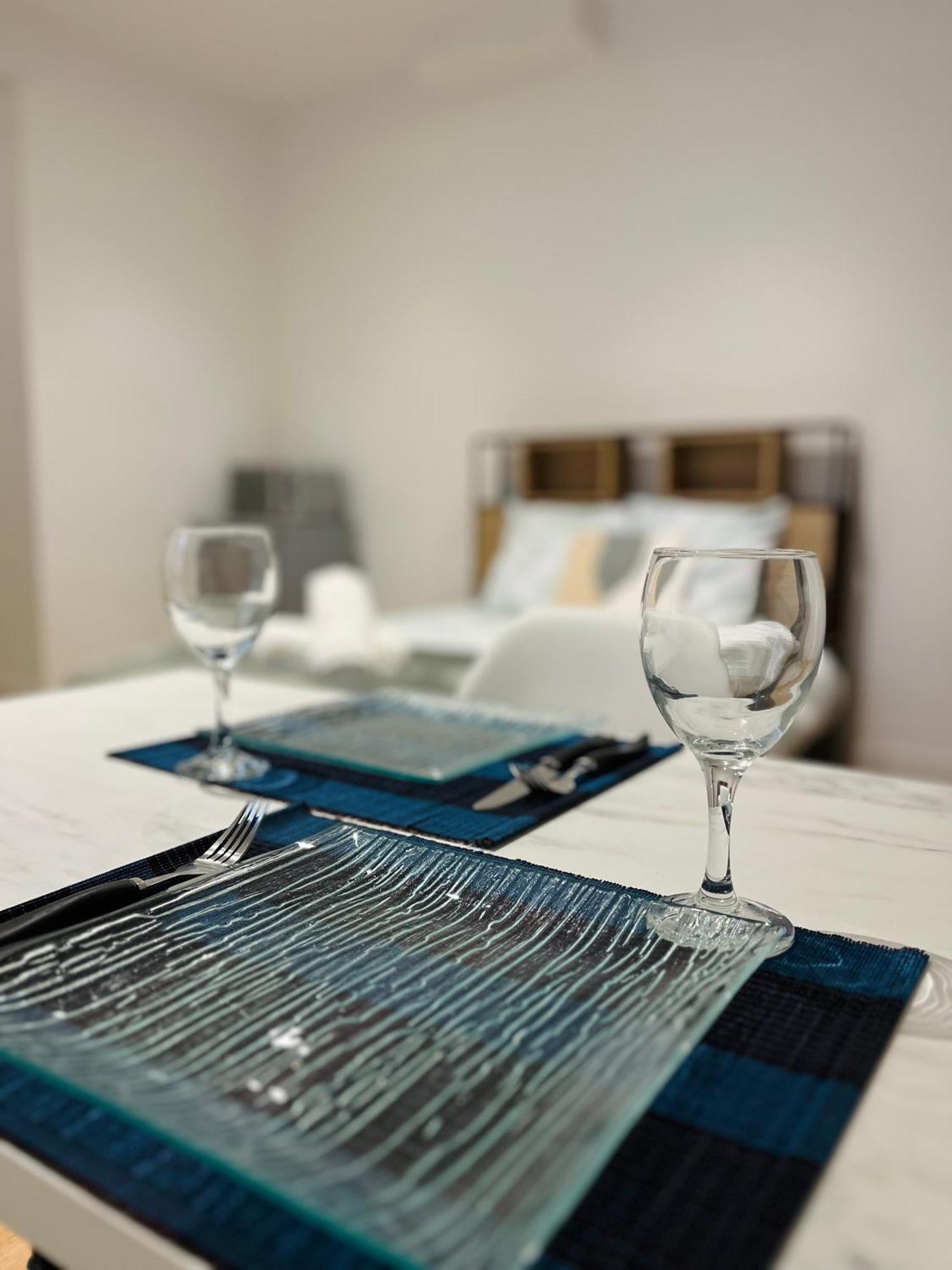 La Ruche Arrageoise - Parking Gratuit - Cozy - Grand Lit - Long Sejour Apartment Арас Екстериор снимка